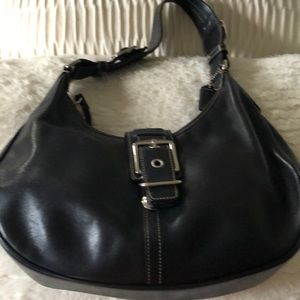 Vintage Coach leather shoulder bag & change wallet